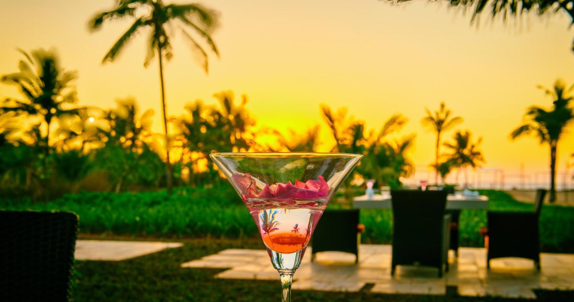 Azaya Beach Resort Goa Benaulim Kültér fotó