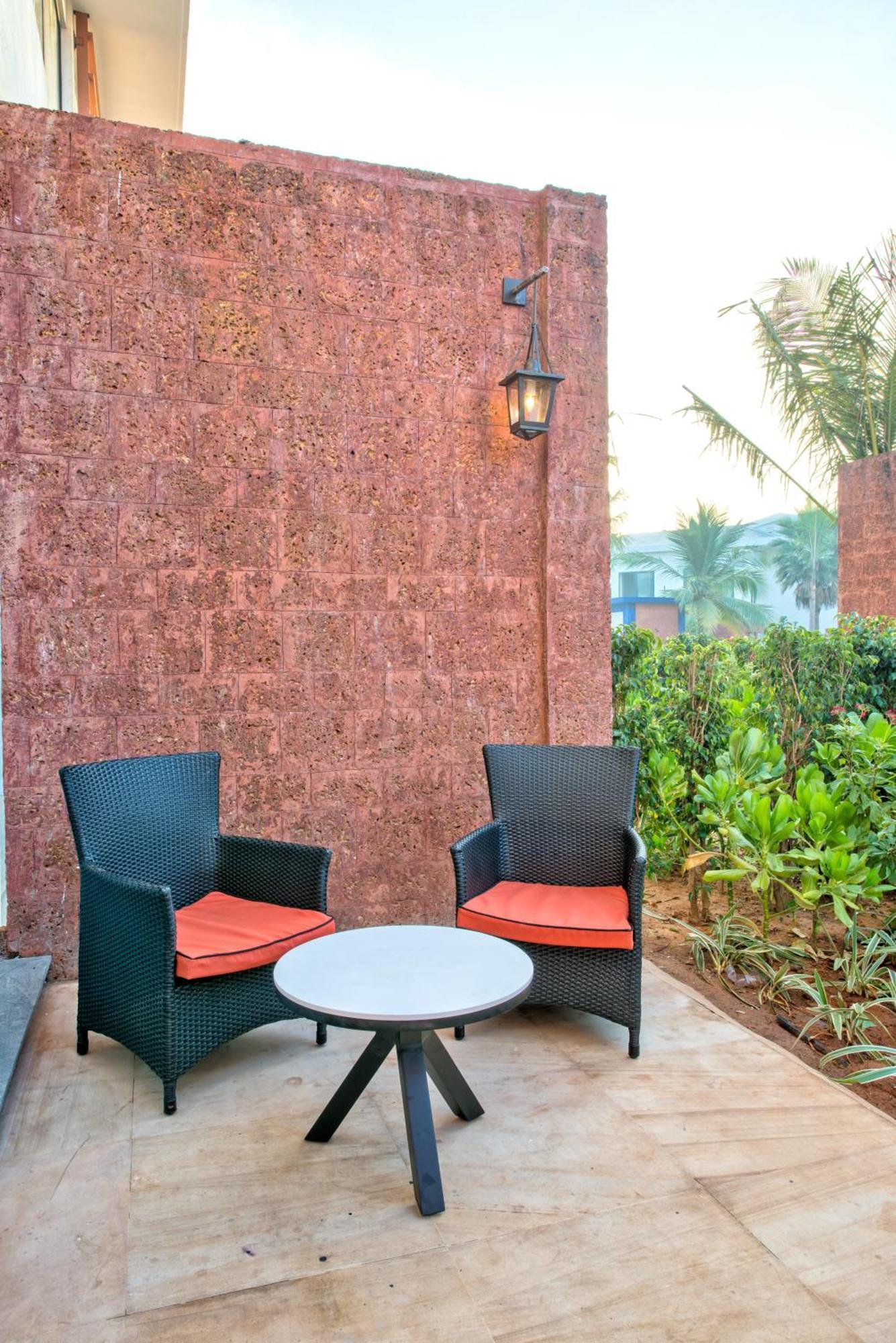 Azaya Beach Resort Goa Benaulim Kültér fotó