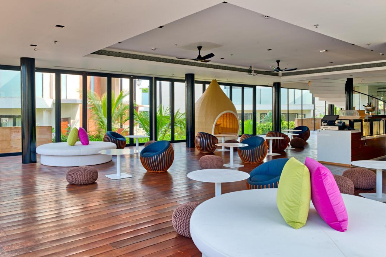 Azaya Beach Resort Goa Benaulim Kültér fotó